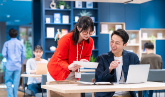 委託・構内委託・派遣の各チームの業務風景